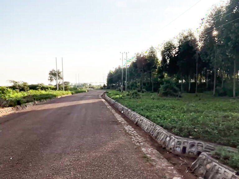 5 acres on Power Station Road in Bulemwa, Hoima