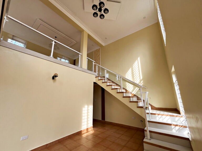 Four bedroom semi-detached house for sale in Kigo: hall and gallery landing