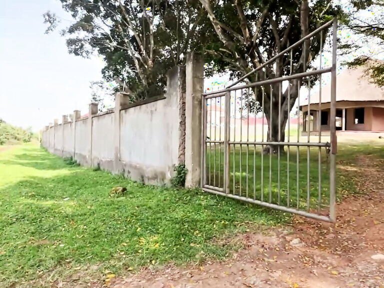 Hotel for sale or rent in Kijungu, Hoima City