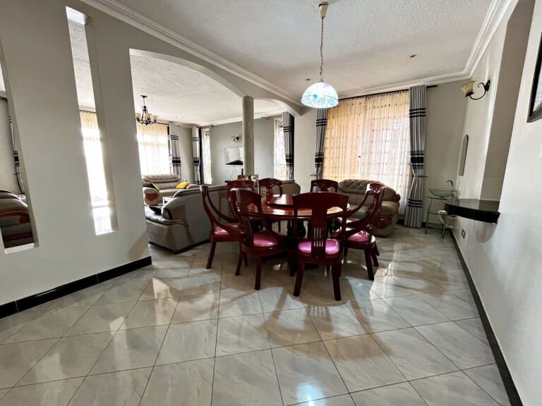 Five bedroom house for sale in Naalya: dining area