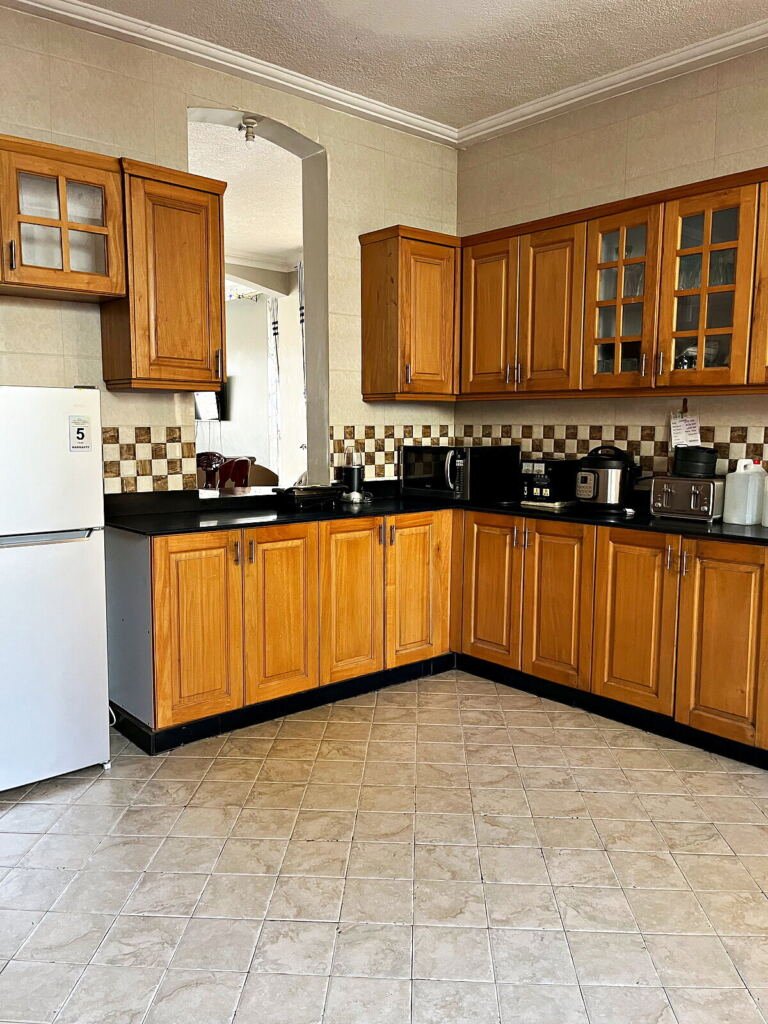 Five bedroom house for sale in Naalya: kitchen corner units